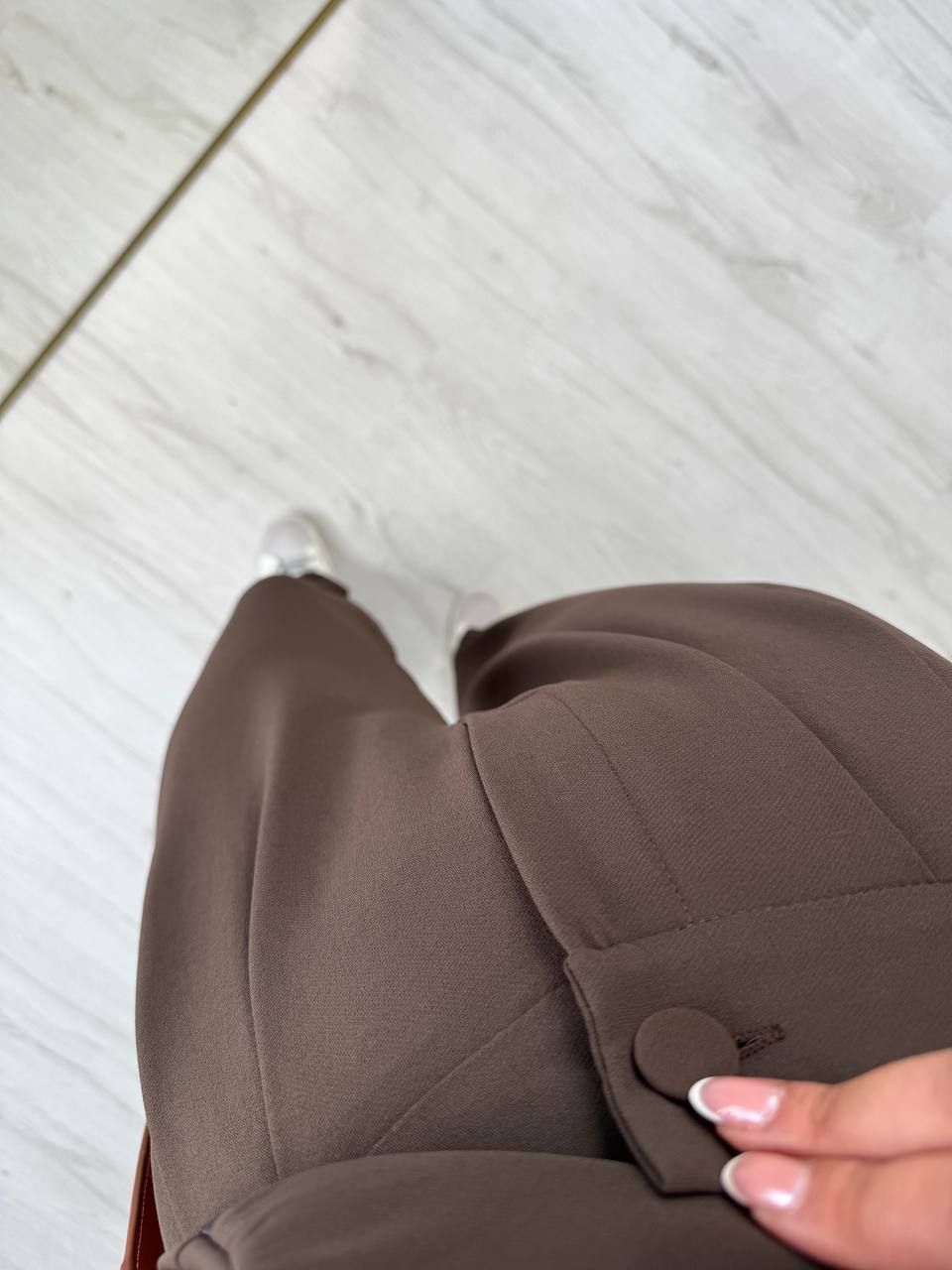 Kahverengi%20Top%20Düğmeli%20Premium%20İpekli%20Krep%20Kumaş%20Pantolon%20Yelek%20Takım