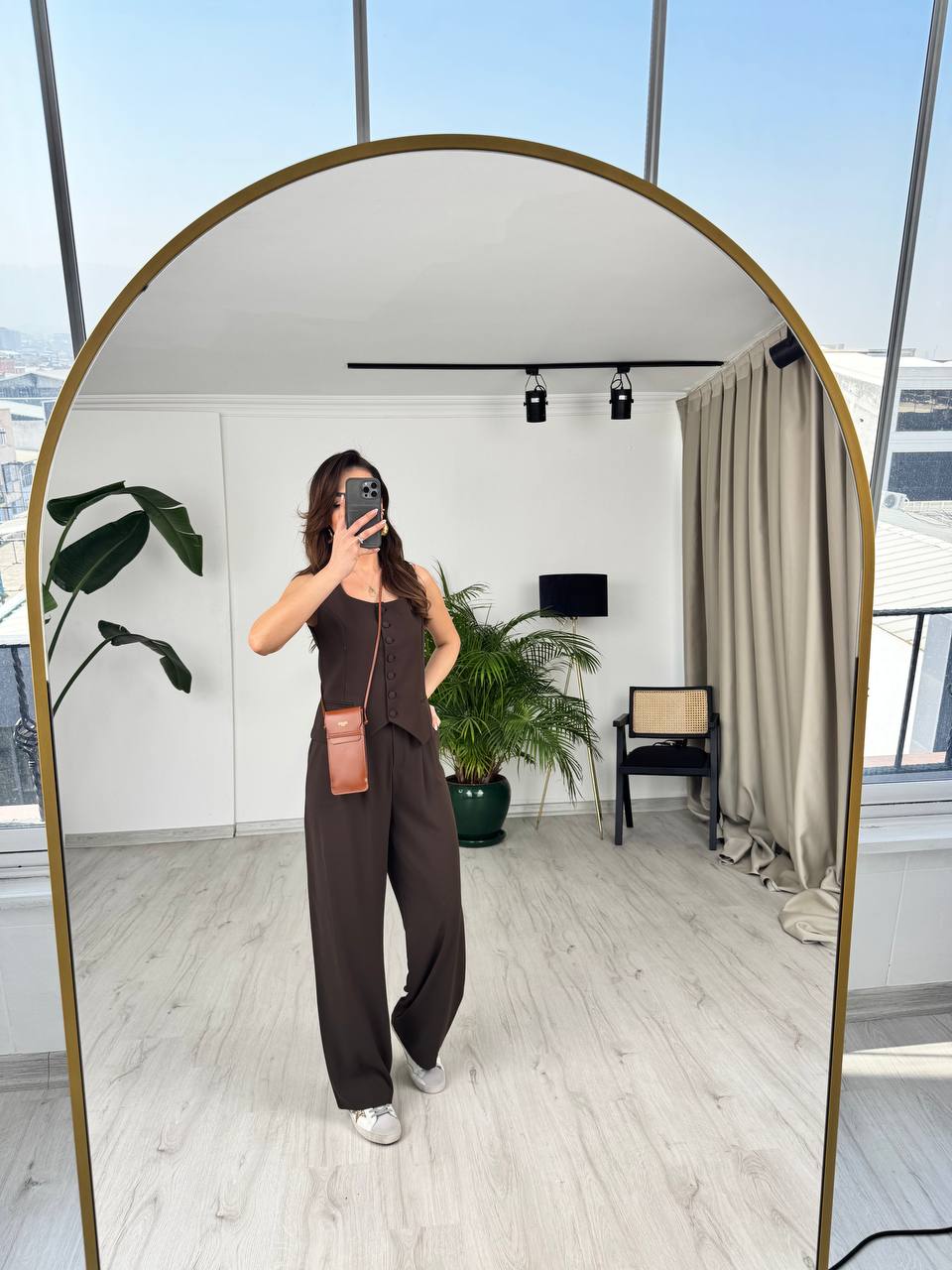 Kahverengi%20Top%20Düğmeli%20Premium%20İpekli%20Krep%20Kumaş%20Pantolon%20Yelek%20Takım