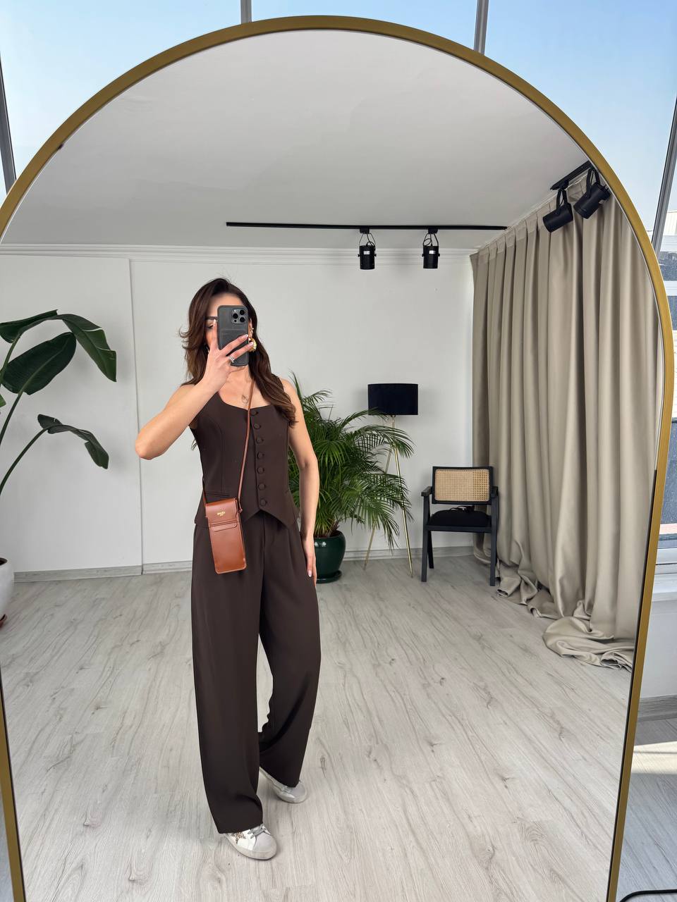 Kahverengi%20Top%20Düğmeli%20Premium%20İpekli%20Krep%20Kumaş%20Pantolon%20Yelek%20Takım