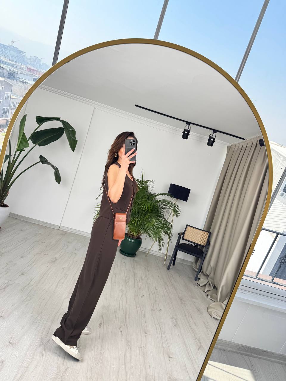 Kahverengi%20Top%20Düğmeli%20Premium%20İpekli%20Krep%20Kumaş%20Pantolon%20Yelek%20Takım