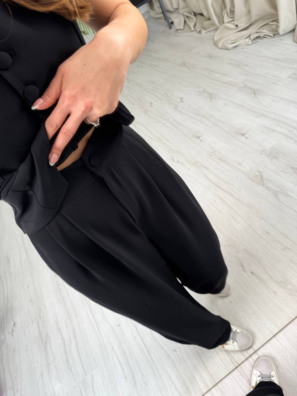 Siyah%20Top%20Düğmeli%20Premium%20İpekli%20Krep%20Kumaş%20Pantolon%20Yelek%20Takım