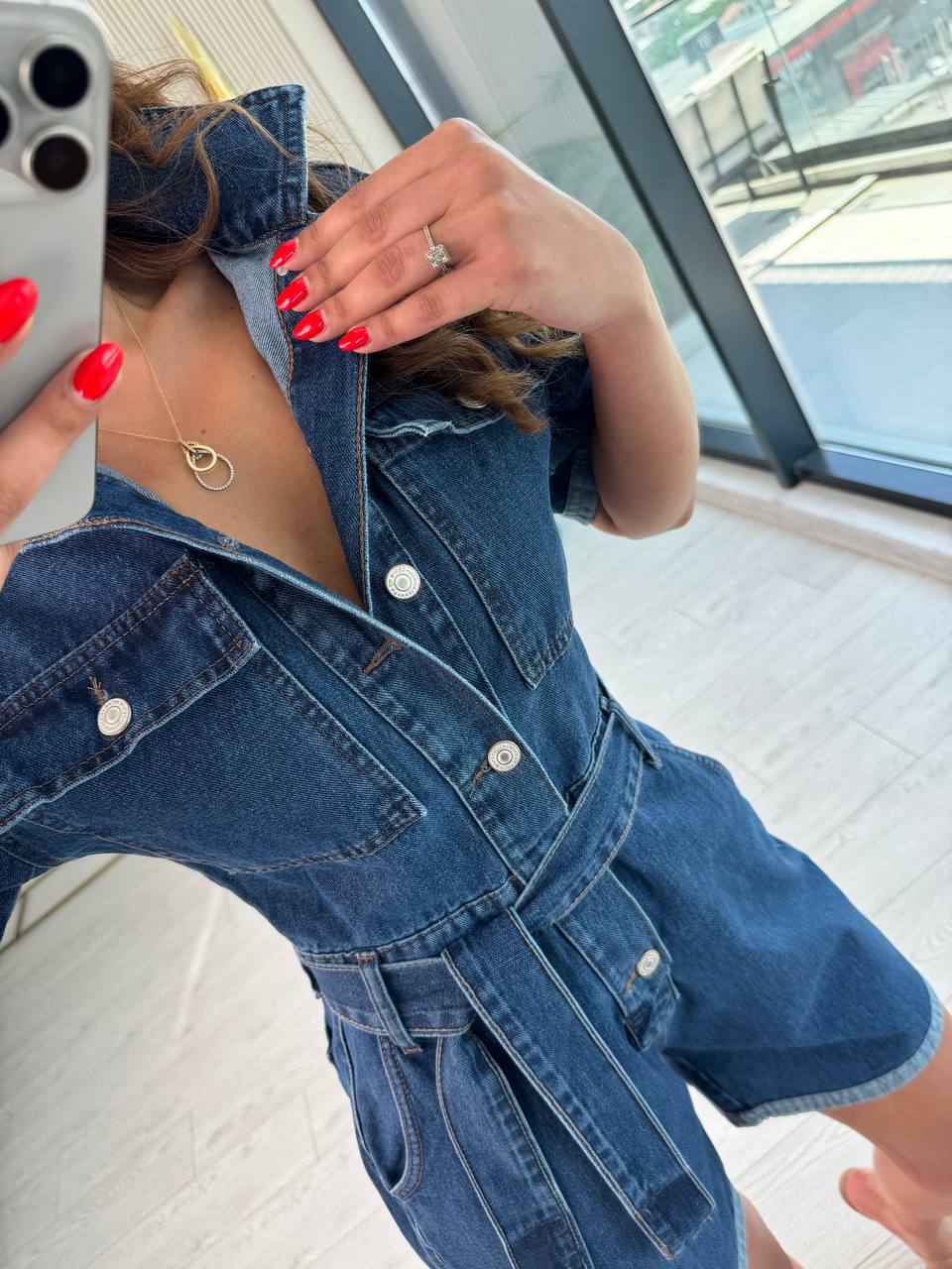 Koyu%20Mavi%20Kuşaklı%20Jean%20Şort%20Tulum