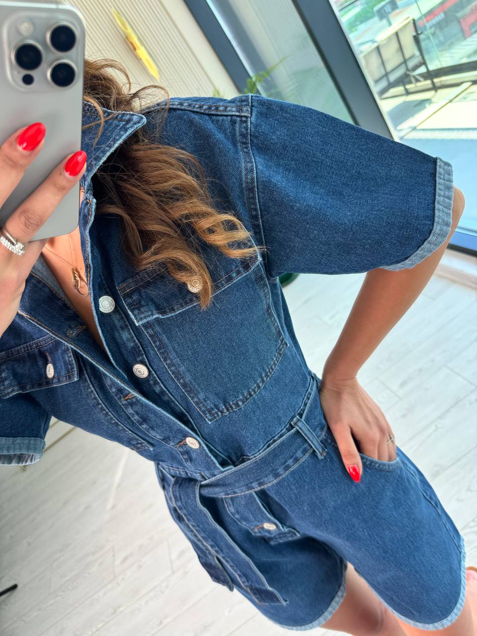 Koyu%20Mavi%20Kuşaklı%20Jean%20Şort%20Tulum