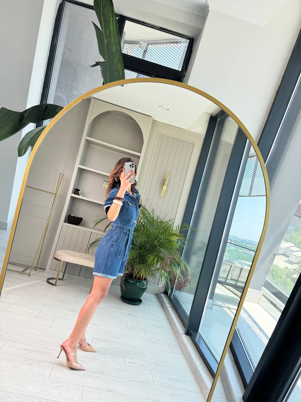 Açık%20Mavi%20Kuşaklı%20Jean%20Şort%20Tulum