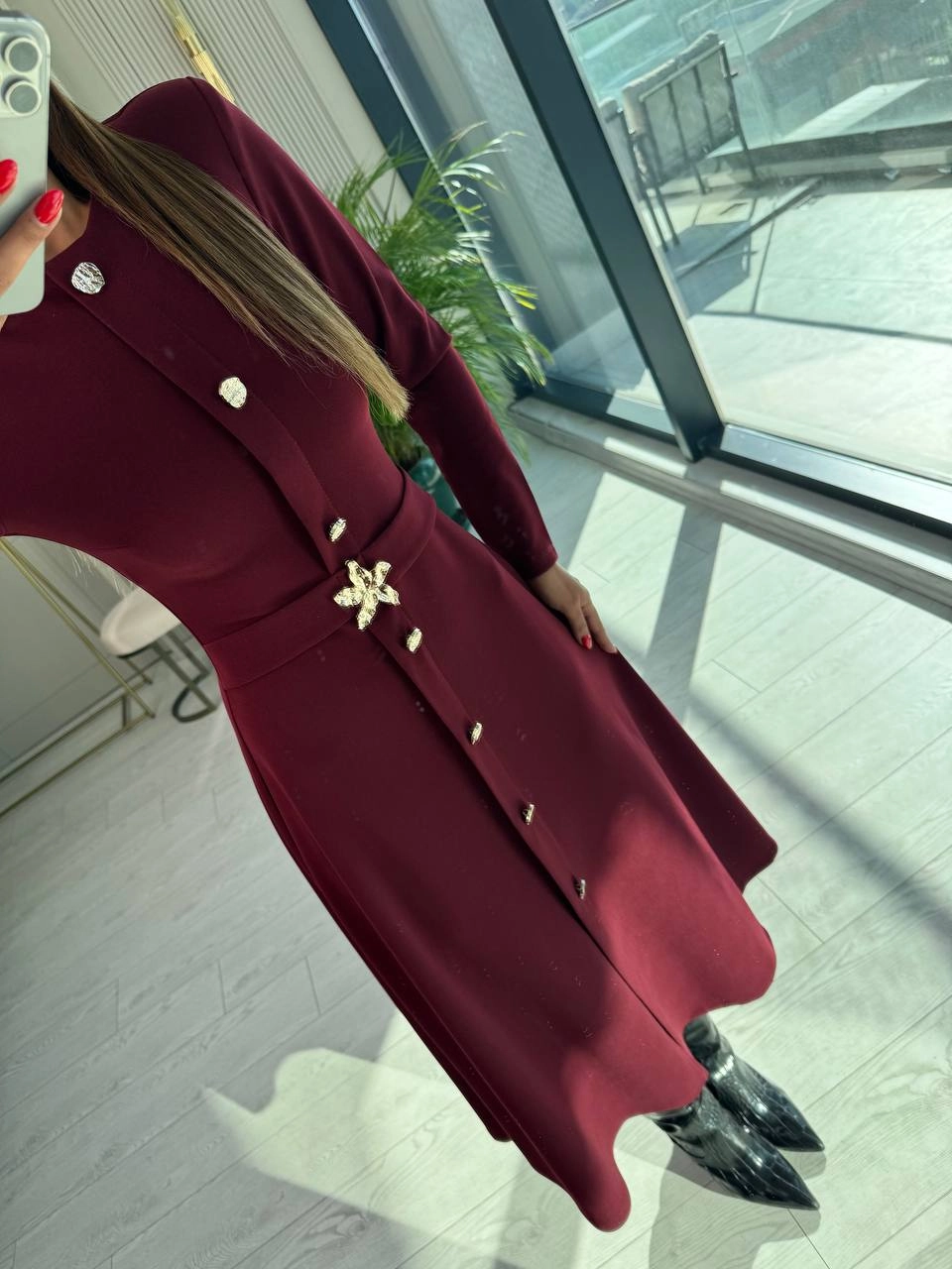 Bordo%20Gold%20Düğme%20Detaylı%20Krep%20Kumaş%20Elbise