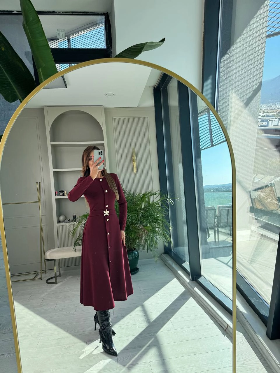 Bordo%20Gold%20Düğme%20Detaylı%20Krep%20Kumaş%20Elbise