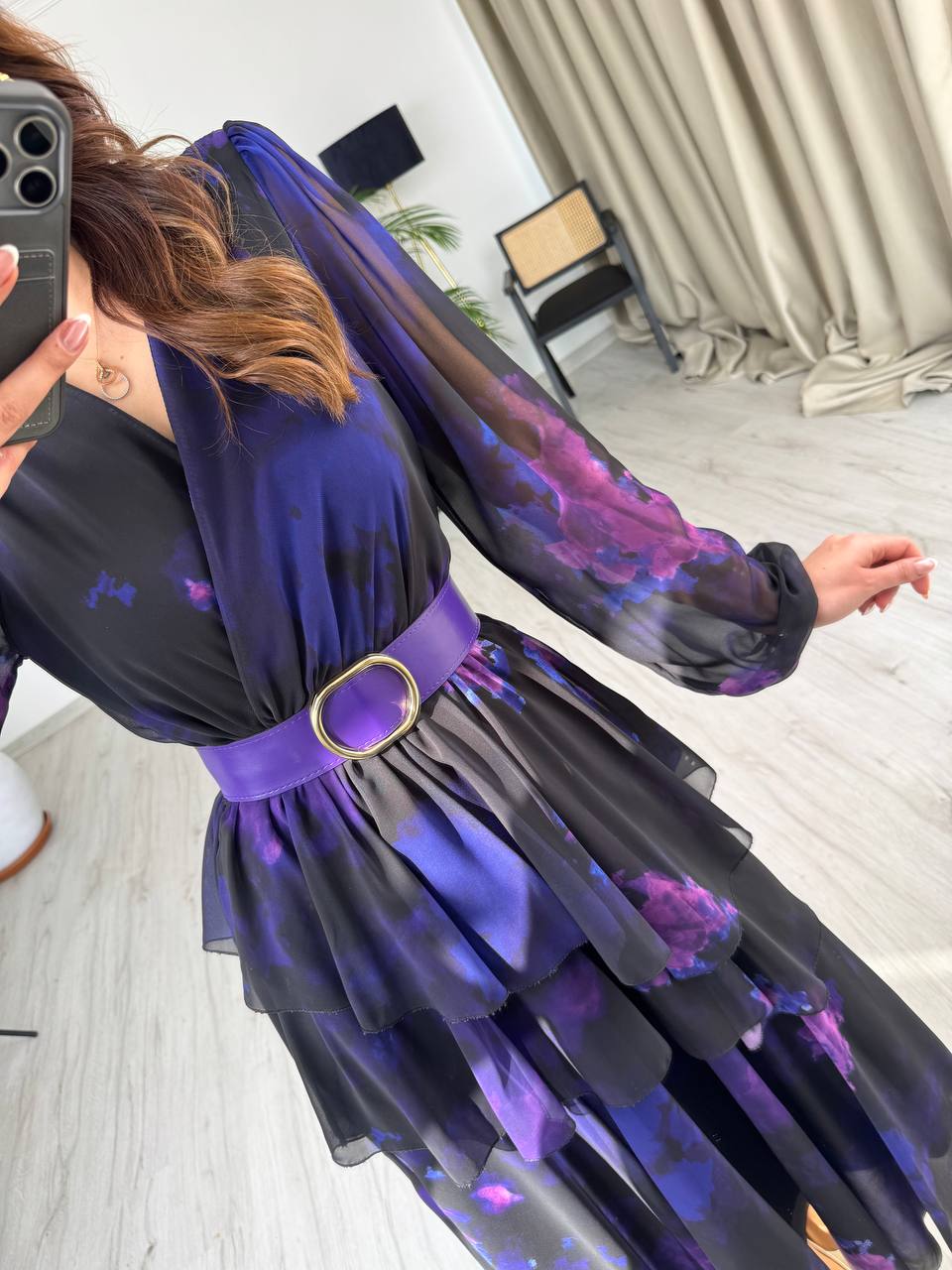 Tasarım%20Mor%20Desenli%20Şifon%20Kemerli%20Astarlı%20Eteği%20Kat%20Kat%20Asimetrik%20Kesim%20Elbise