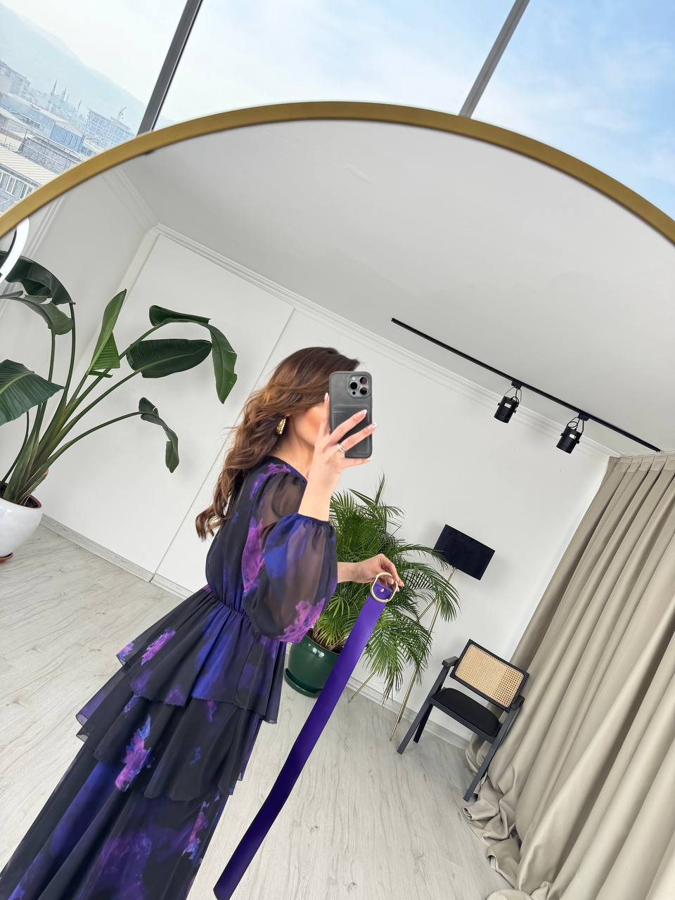 Tasarım%20Mor%20Desenli%20Şifon%20Kemerli%20Astarlı%20Eteği%20Kat%20Kat%20Asimetrik%20Kesim%20Elbise