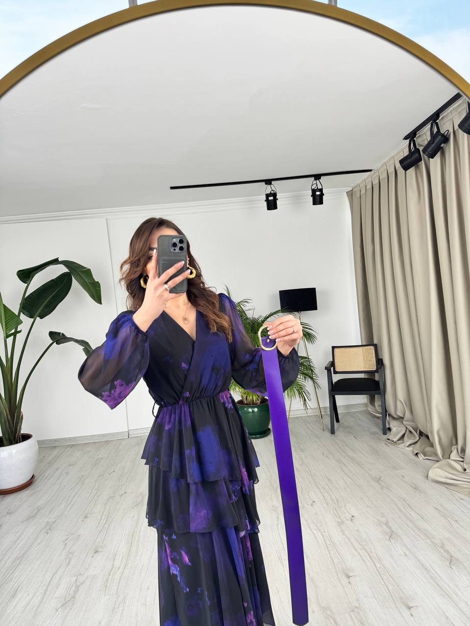 Tasarım%20Mor%20Desenli%20Şifon%20Kemerli%20Astarlı%20Eteği%20Kat%20Kat%20Asimetrik%20Kesim%20Elbise