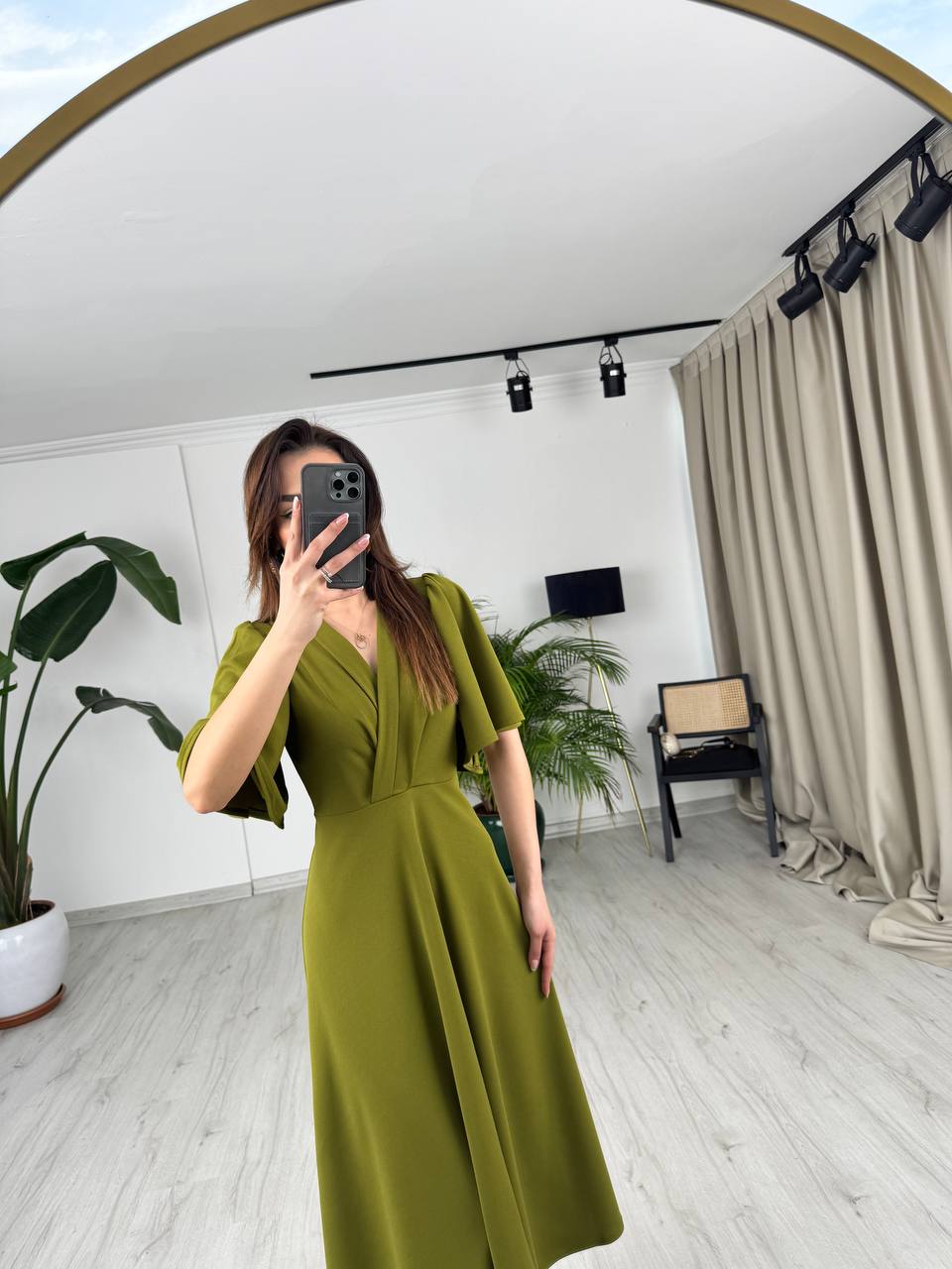 Yağ%20Yeşili%20Kol%20Detay%20Krep%20Kumaş%20Elbise