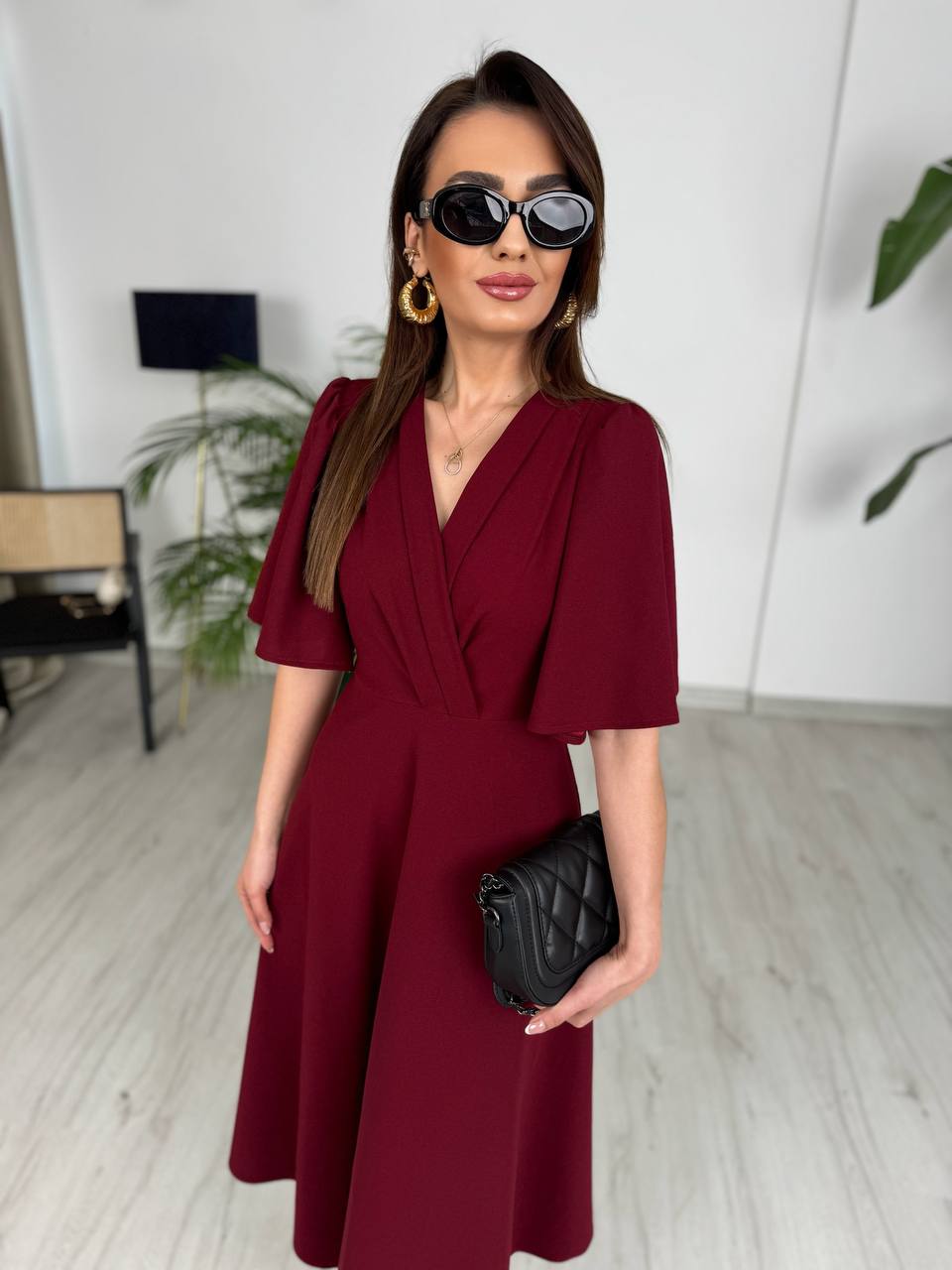 Bordo%20Kol%20Detay%20Krep%20Kumaş%20Elbise