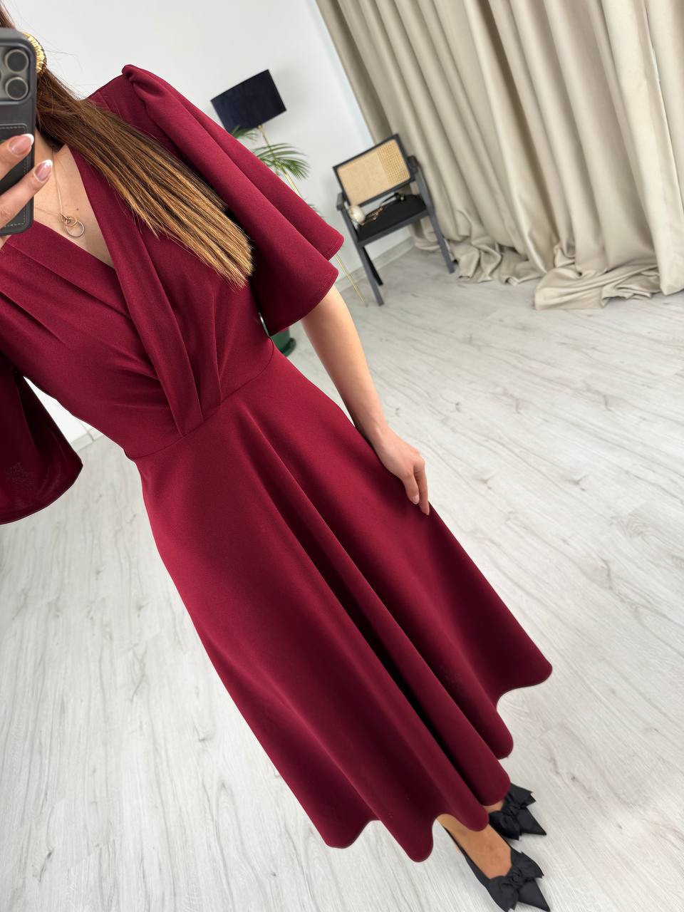 Bordo%20Kol%20Detay%20Krep%20Kumaş%20Elbise
