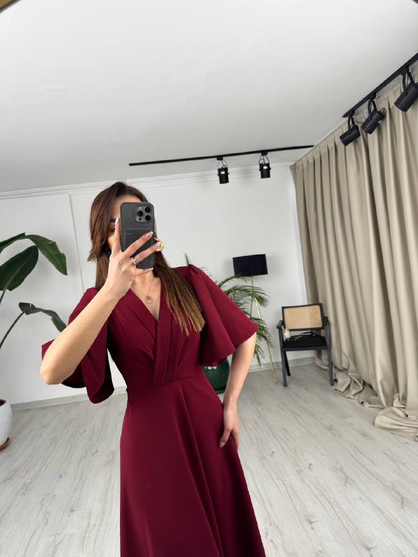 Bordo%20Kol%20Detay%20Krep%20Kumaş%20Elbise