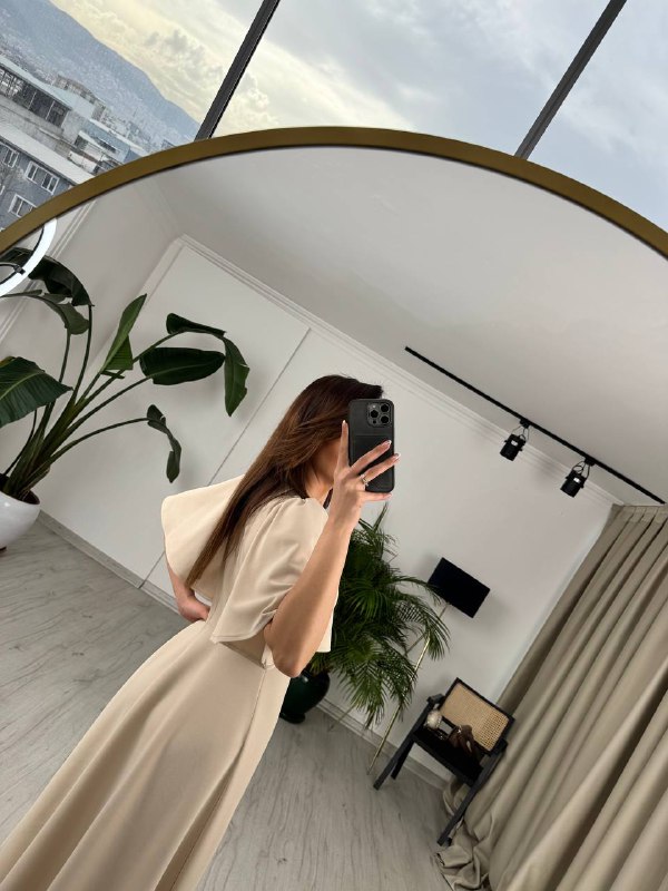 Bej%20Kol%20Detay%20Krep%20Kumaş%20Elbise