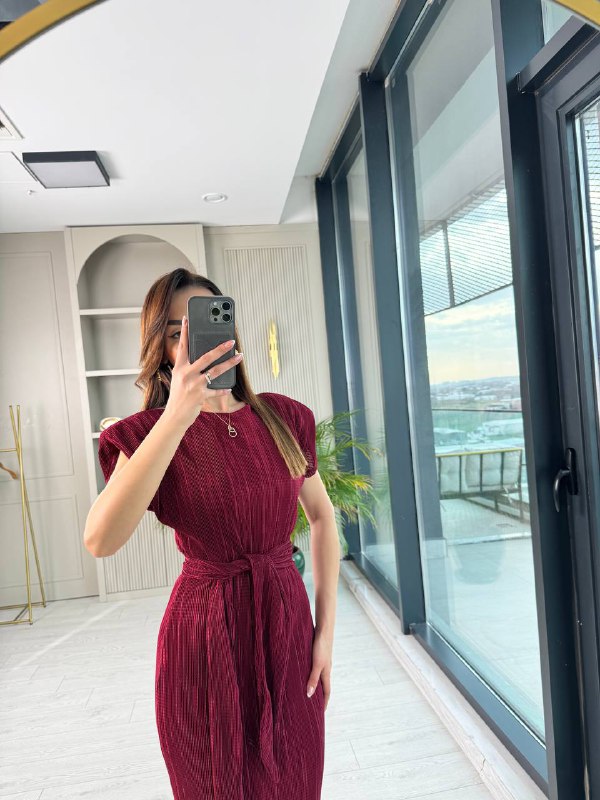 Bordo%20Vatkalı%20Astarlı%20Piliseli%20Kumaş%20Elbise