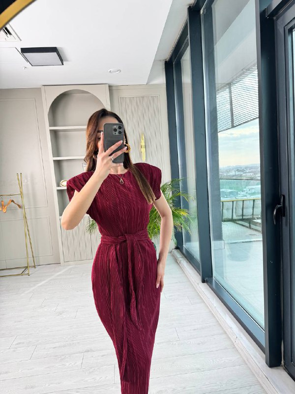 Bordo%20Vatkalı%20Astarlı%20Piliseli%20Kumaş%20Elbise