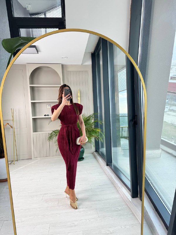 Bordo%20Vatkalı%20Astarlı%20Piliseli%20Kumaş%20Elbise
