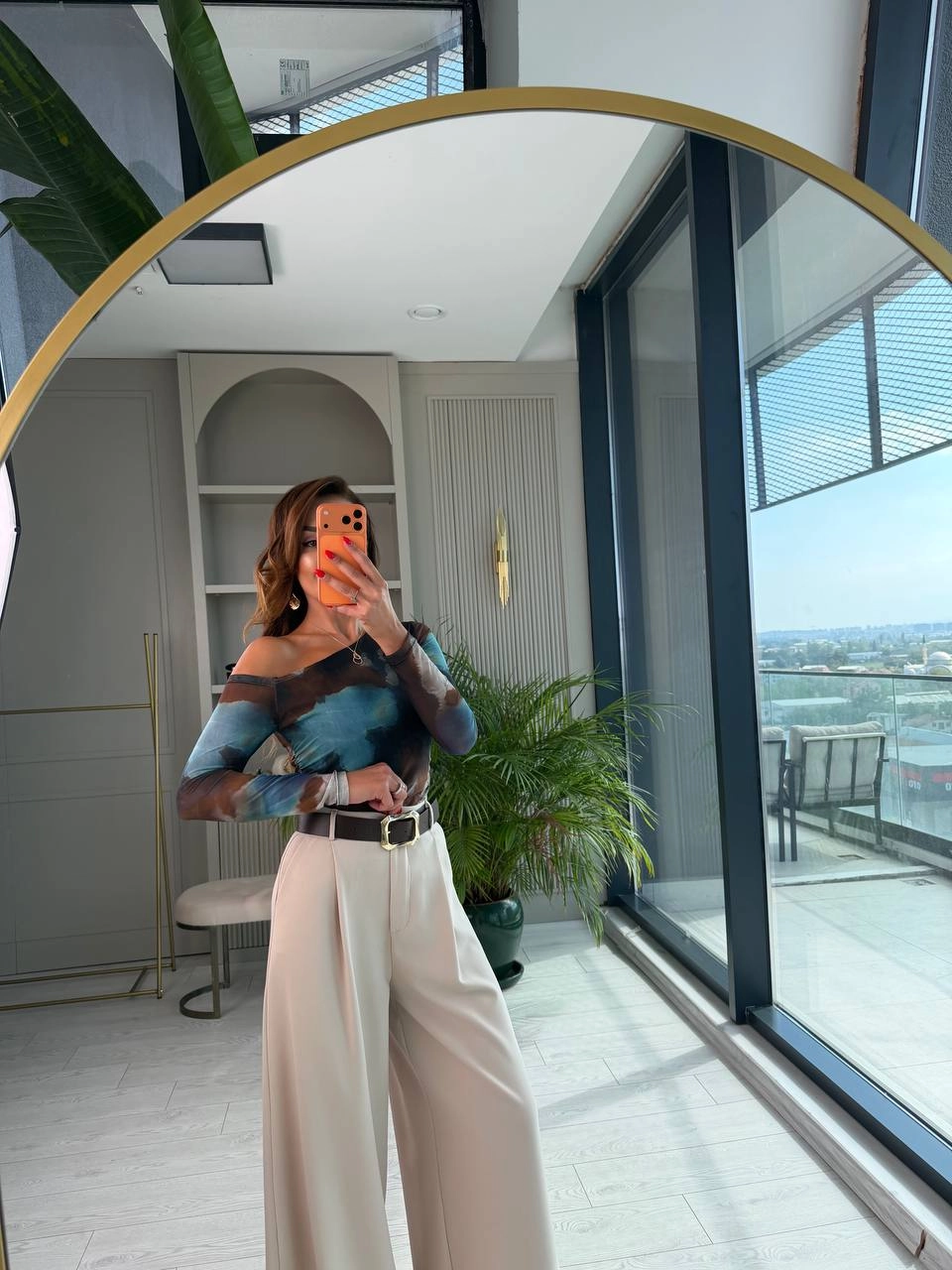 %20Taş%20Rengi%20Kemerli%20Zara%20Model%20Atlas%20Kumaş%20Bol%20Paça%20Pantolon