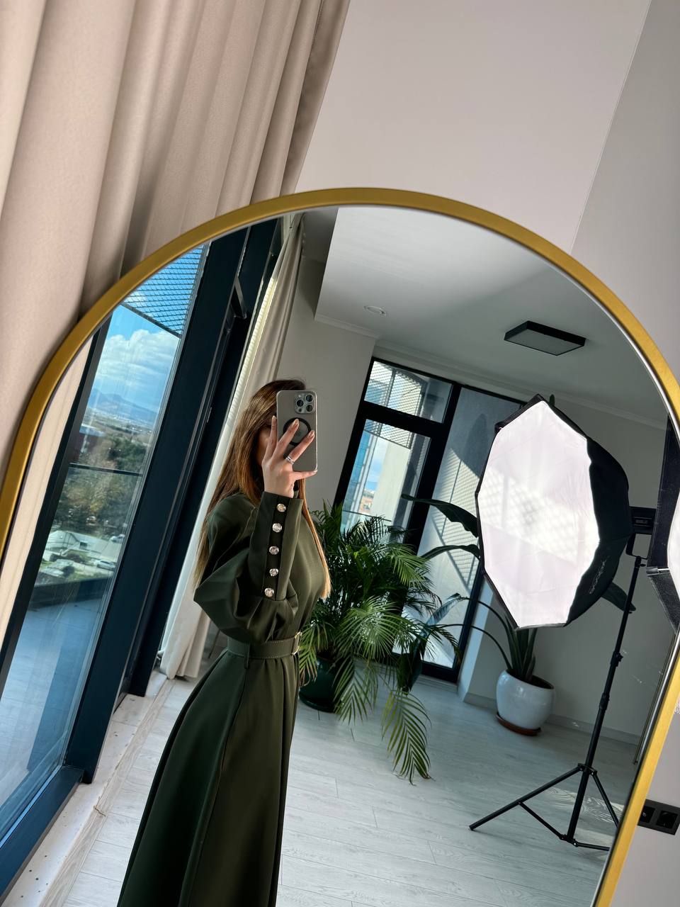 Haki%20Kemerli%20Lüks%20Kalite%20Atlas%20Kumaş%20Kol%20Detay%20Elbise