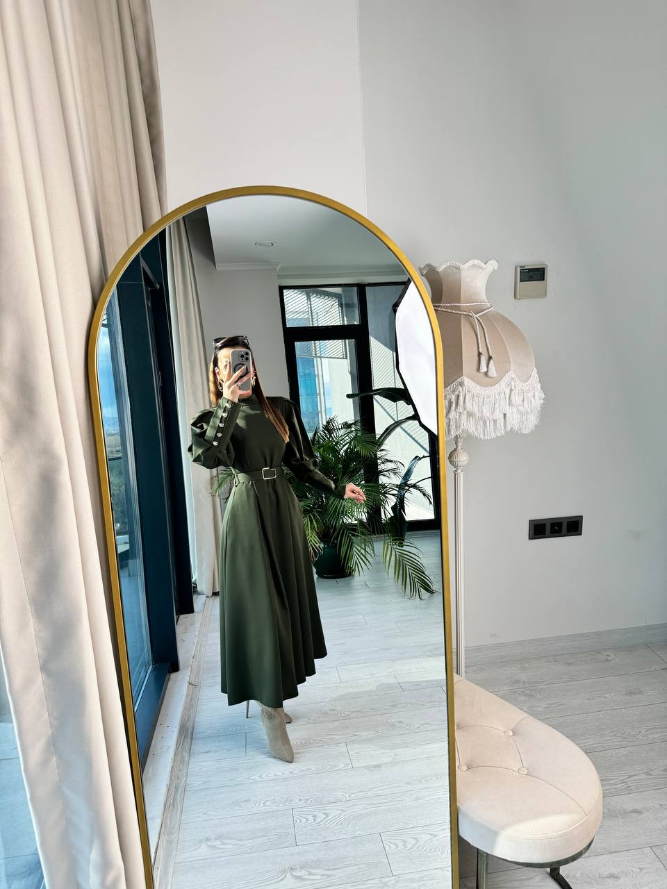 Haki%20Kemerli%20Lüks%20Kalite%20Atlas%20Kumaş%20Kol%20Detay%20Elbise