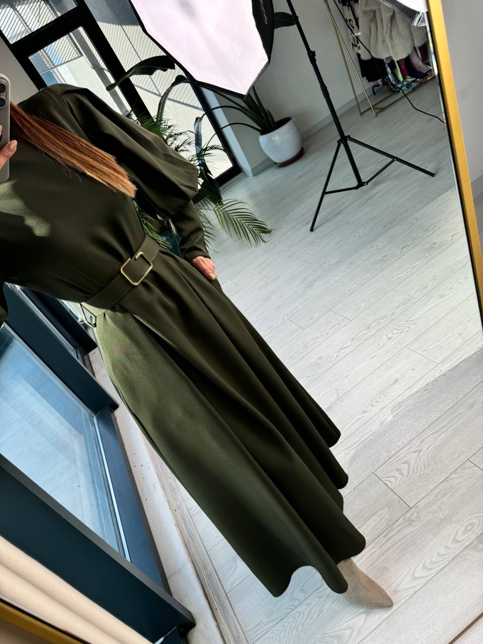 Haki%20Kemerli%20Lüks%20Kalite%20Atlas%20Kumaş%20Kol%20Detay%20Elbise