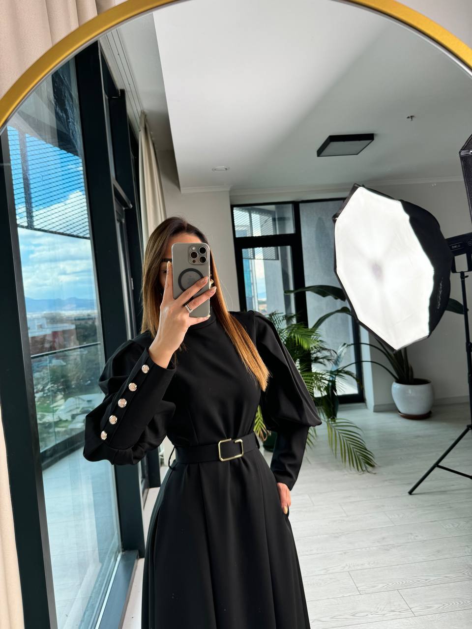 Siyah%20Kemerli%20Lüks%20Kalite%20Atlas%20Kumaş%20Kol%20Detay%20Elbise