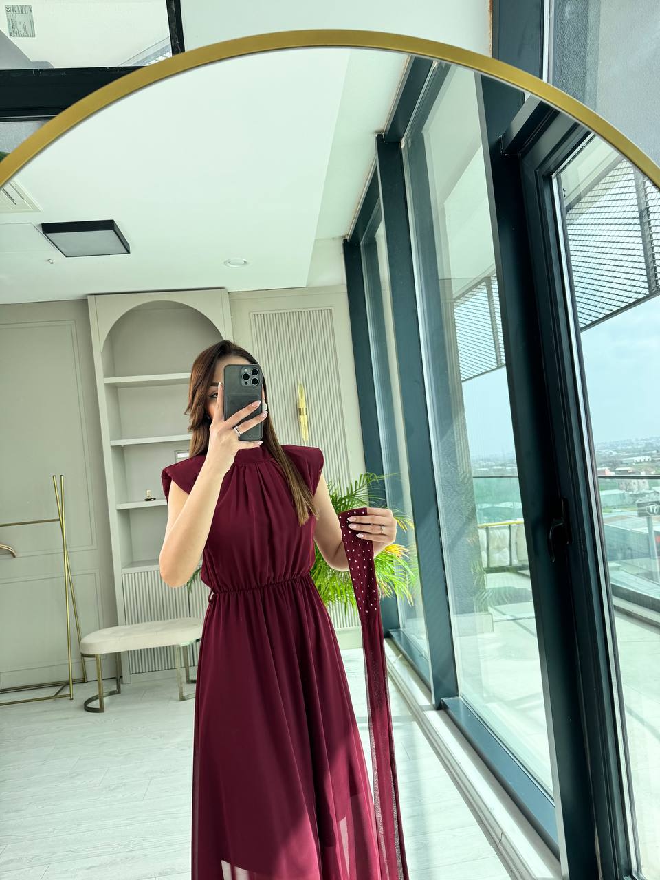 Bordo%20Taşlı%20Kuşak%20Detaylı%20Astarlı%20Şifon%20Elbise