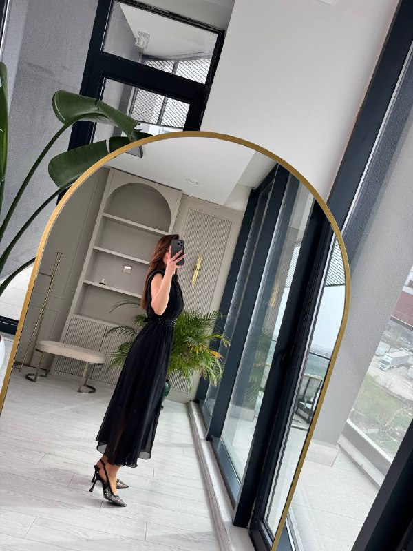 Siyah%20Taşlı%20Kuşak%20Detaylı%20Astarlı%20Şifon%20Elbise
