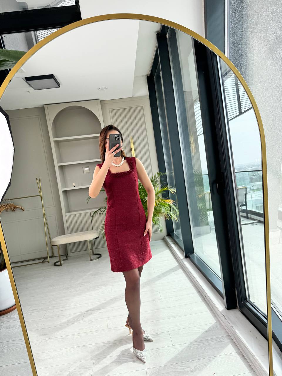 Bordo%20Askılı%20Yaka%20Detay%20Tuvid%20Elbise