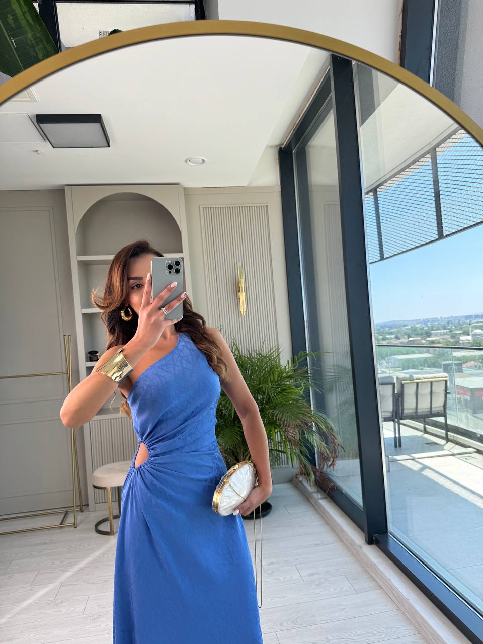 Tasarım%20Mavi%20Jakarlı%20Saten%20Bel%20Detay%20Elbise