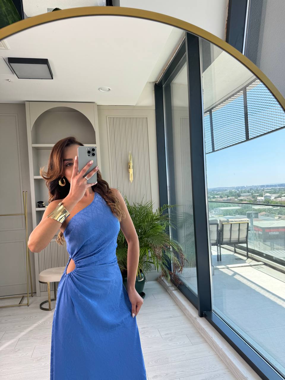 Tasarım%20Mavi%20Jakarlı%20Saten%20Bel%20Detay%20Elbise