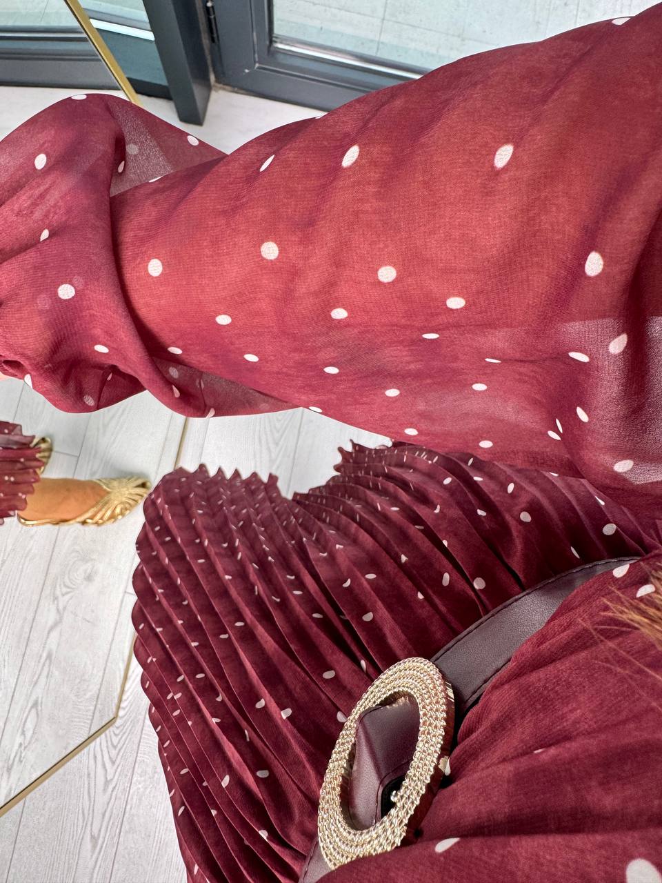Bordo%20Puantiye%20Desenli%20Kemerli%20Şifon%20Elbise