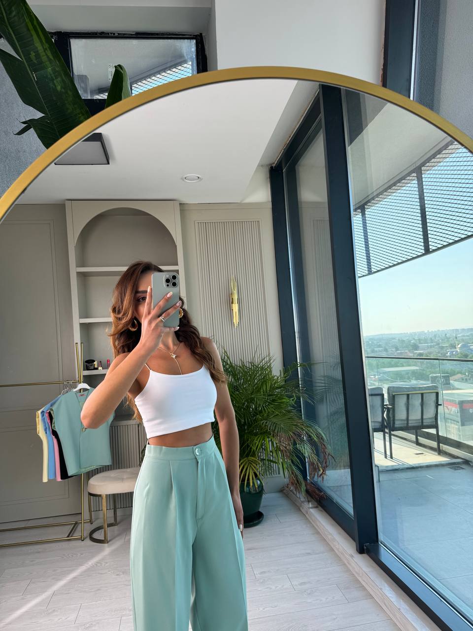 Mint%20Gold%20Güneş%20Düğmeli%20Atlas%20Kumaş%20Pantolon%20Yelek%20Takım