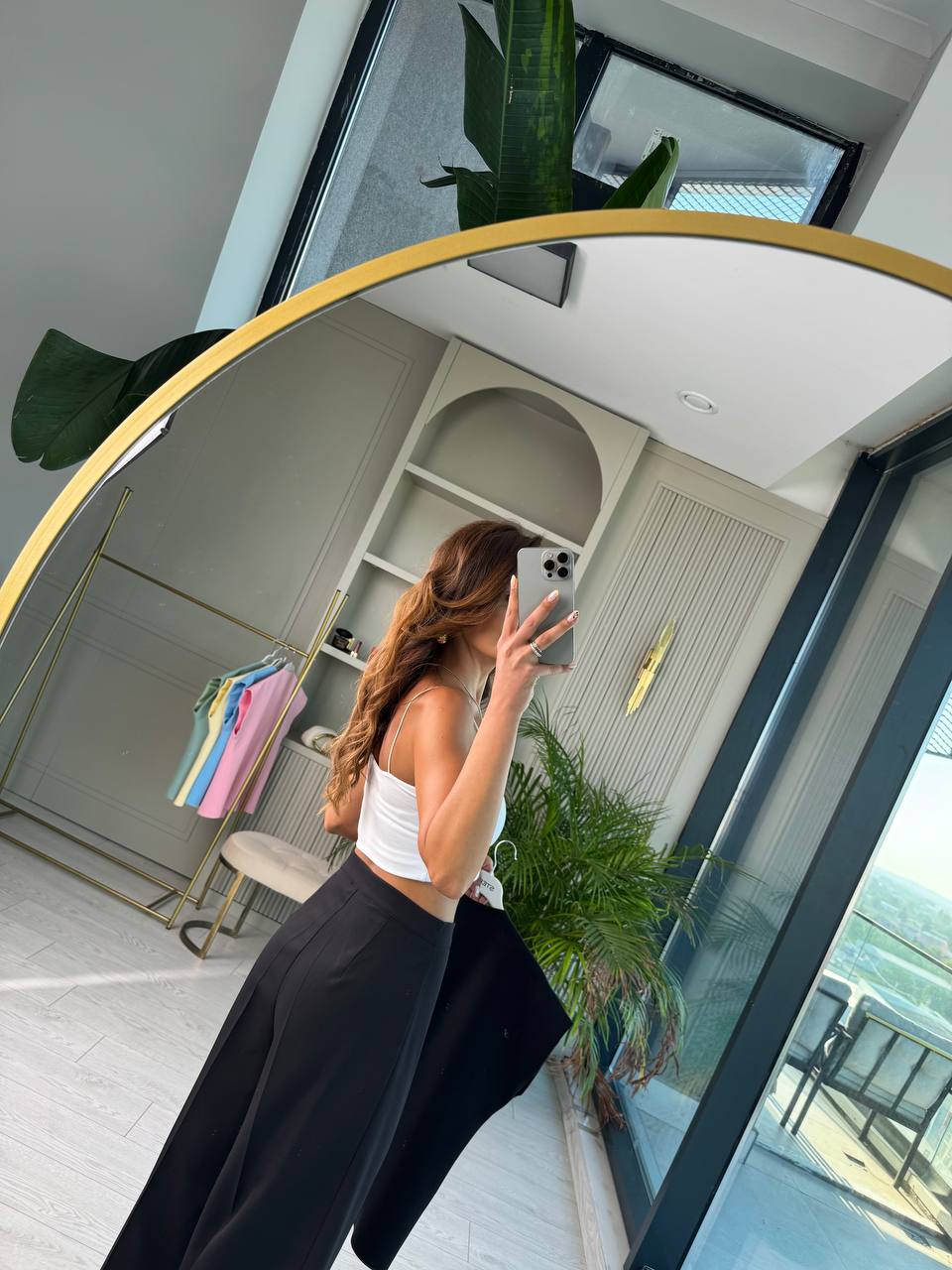 Siyah%20Gold%20Güneş%20Düğmeli%20Atlas%20Kumaş%20Pantolon%20Yelek%20Takım