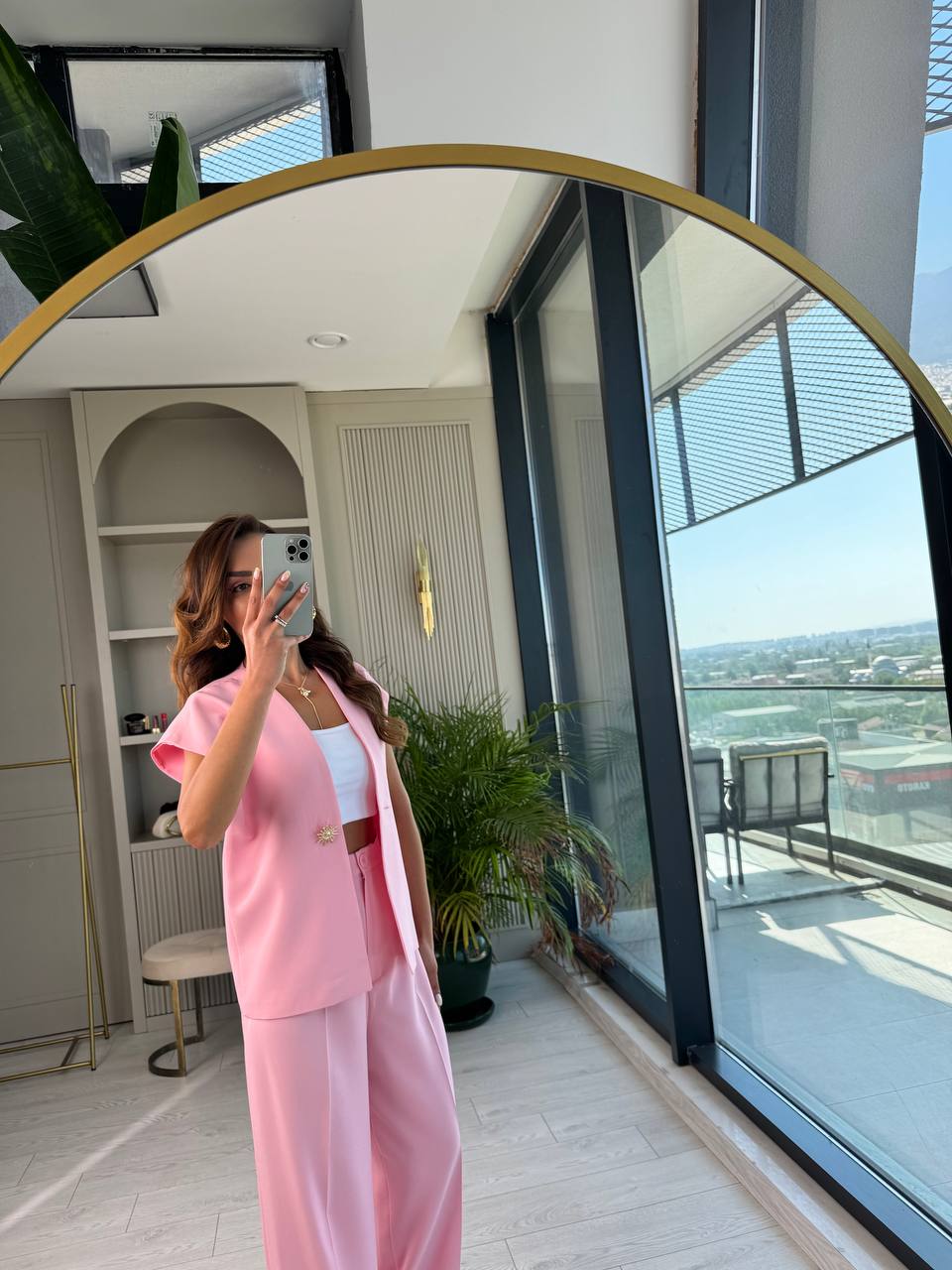 Pembe%20Gold%20Güneş%20Düğmeli%20Atlas%20Kumaş%20Pantolon%20Yelek%20Takım