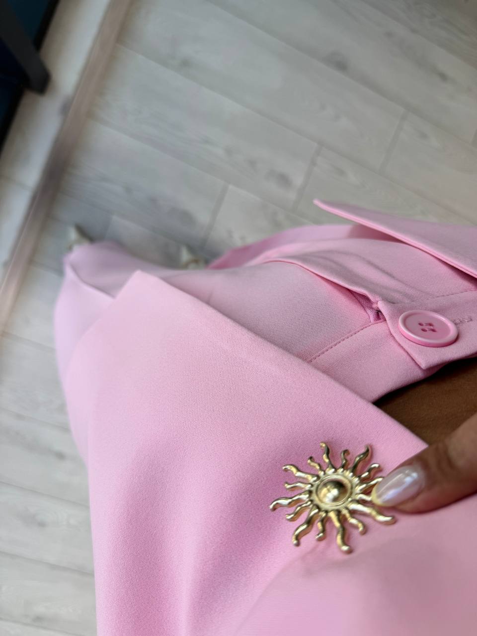 Pembe%20Gold%20Güneş%20Düğmeli%20Atlas%20Kumaş%20Pantolon%20Yelek%20Takım