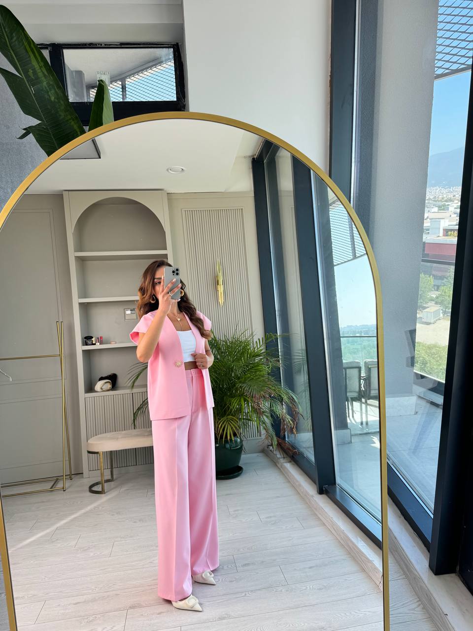 Pembe%20Gold%20Güneş%20Düğmeli%20Atlas%20Kumaş%20Pantolon%20Yelek%20Takım
