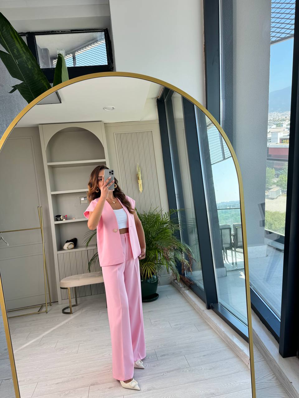 Pembe%20Gold%20Güneş%20Düğmeli%20Atlas%20Kumaş%20Pantolon%20Yelek%20Takım