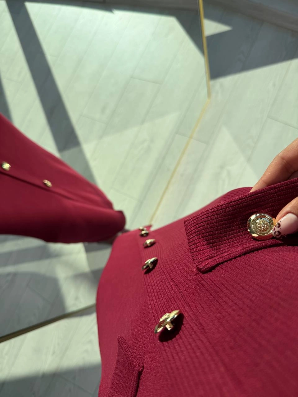Bordo%20Kayık%20Yaka%20Düğme%20Detaylı%20Fitilli%20Çelik%20Kumaş%20Kalem%20Elbise