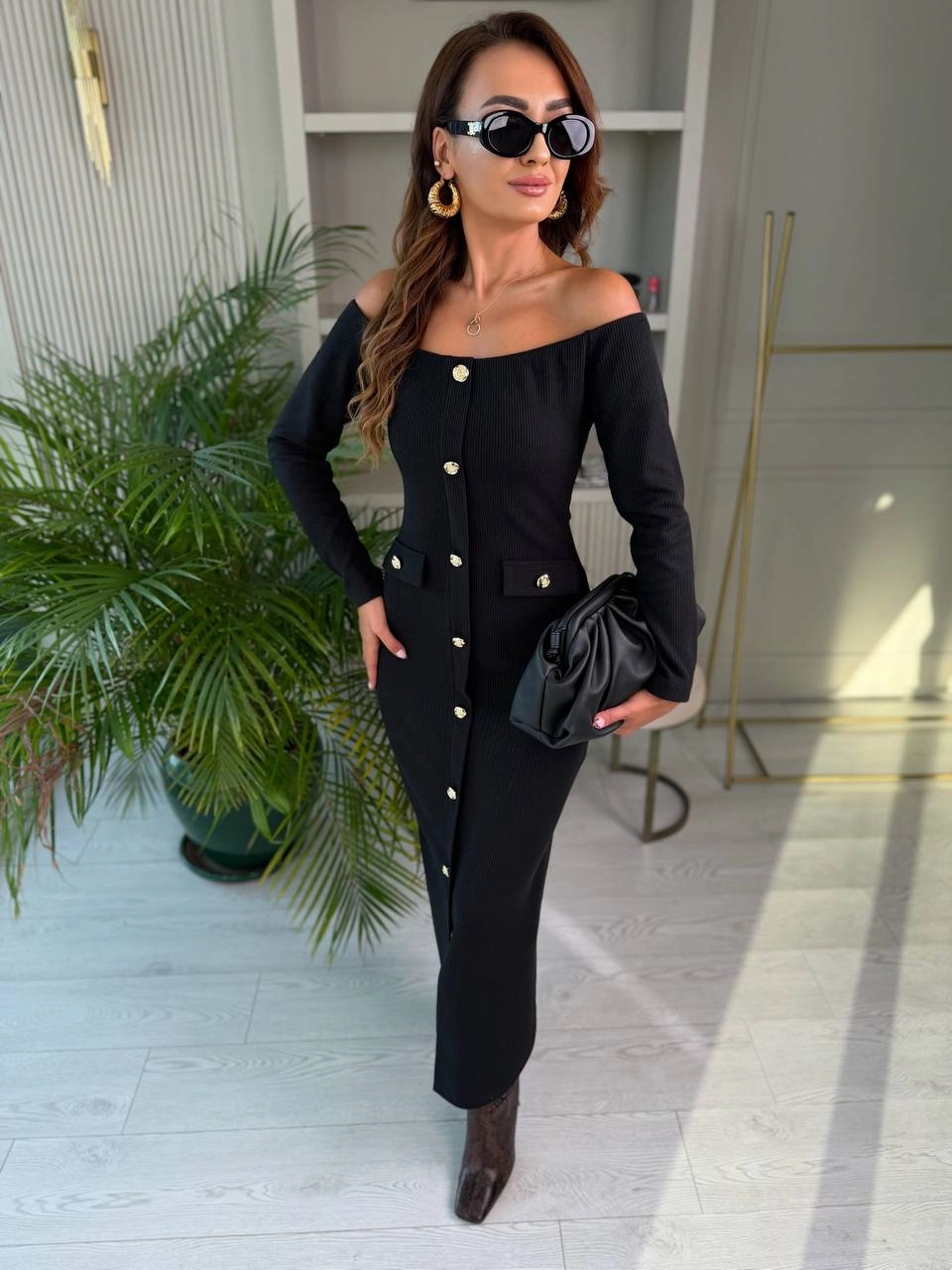 Siyah%20Kayık%20Yaka%20Düğme%20Detaylı%20Fitilli%20Çelik%20Kumaş%20Kalem%20Elbise