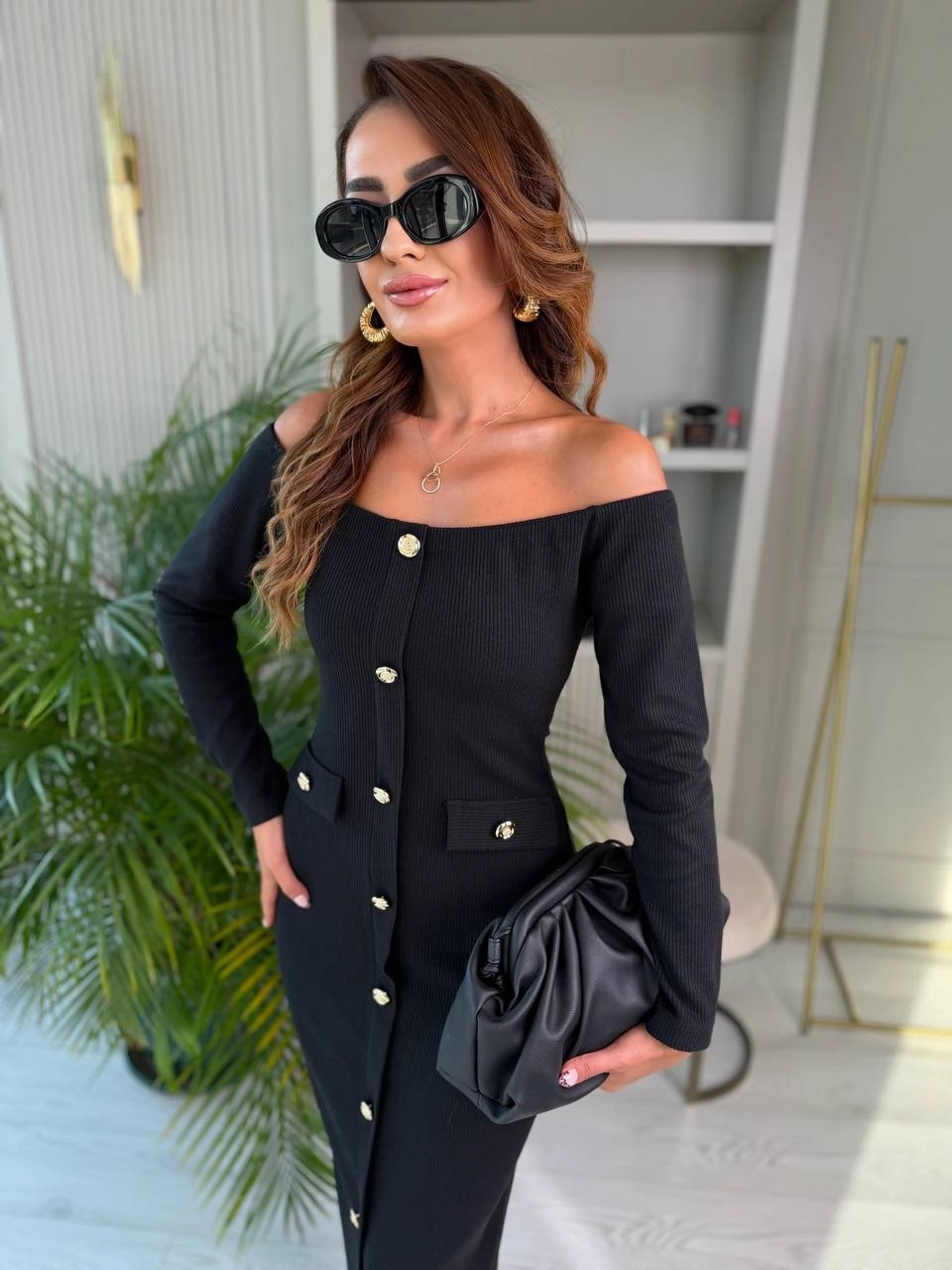 Siyah%20Kayık%20Yaka%20Düğme%20Detaylı%20Fitilli%20Çelik%20Kumaş%20Kalem%20Elbise