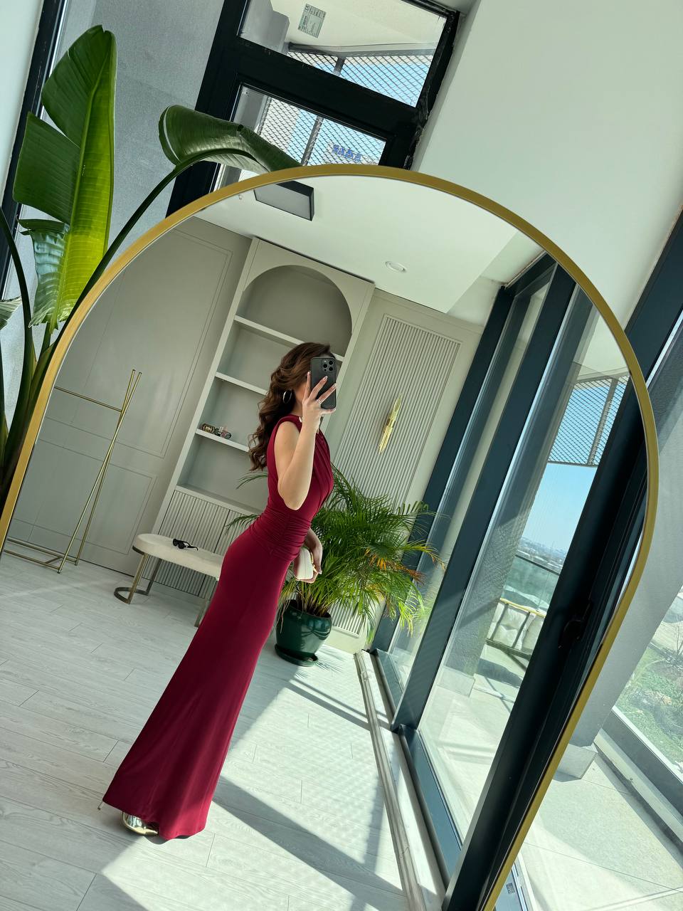 Bordo%20Tasarım%20Omuz%20Düğmeli%20Drape%20Detay%20Likralı%20Cendy%20Kumaş%20Elbise
