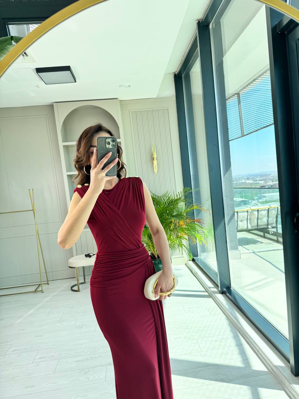 Bordo%20Tasarım%20Omuz%20Düğmeli%20Drape%20Detay%20Likralı%20Cendy%20Kumaş%20Elbise