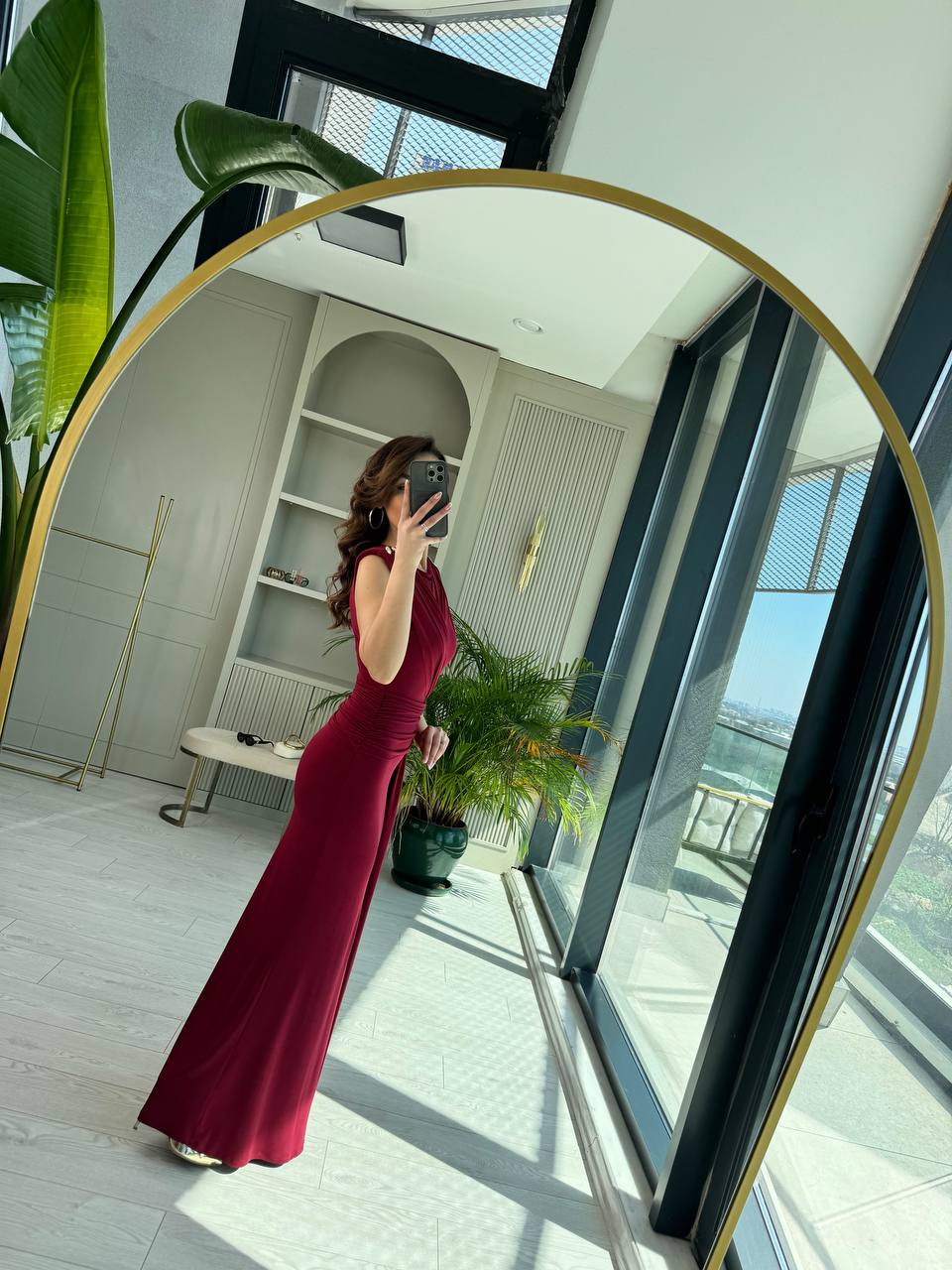 Bordo%20Tasarım%20Omuz%20Düğmeli%20Drape%20Detay%20Likralı%20Cendy%20Kumaş%20Elbise