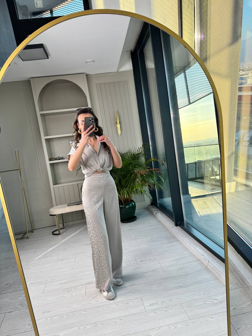 Gri%20Jakarlı%20Premium%20Saten%20Takım