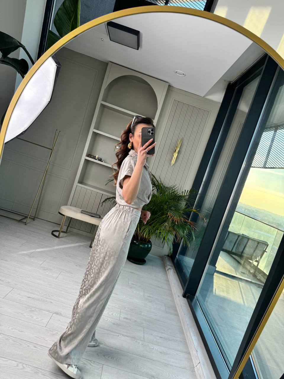 Gri%20Jakarlı%20Premium%20Saten%20Takım