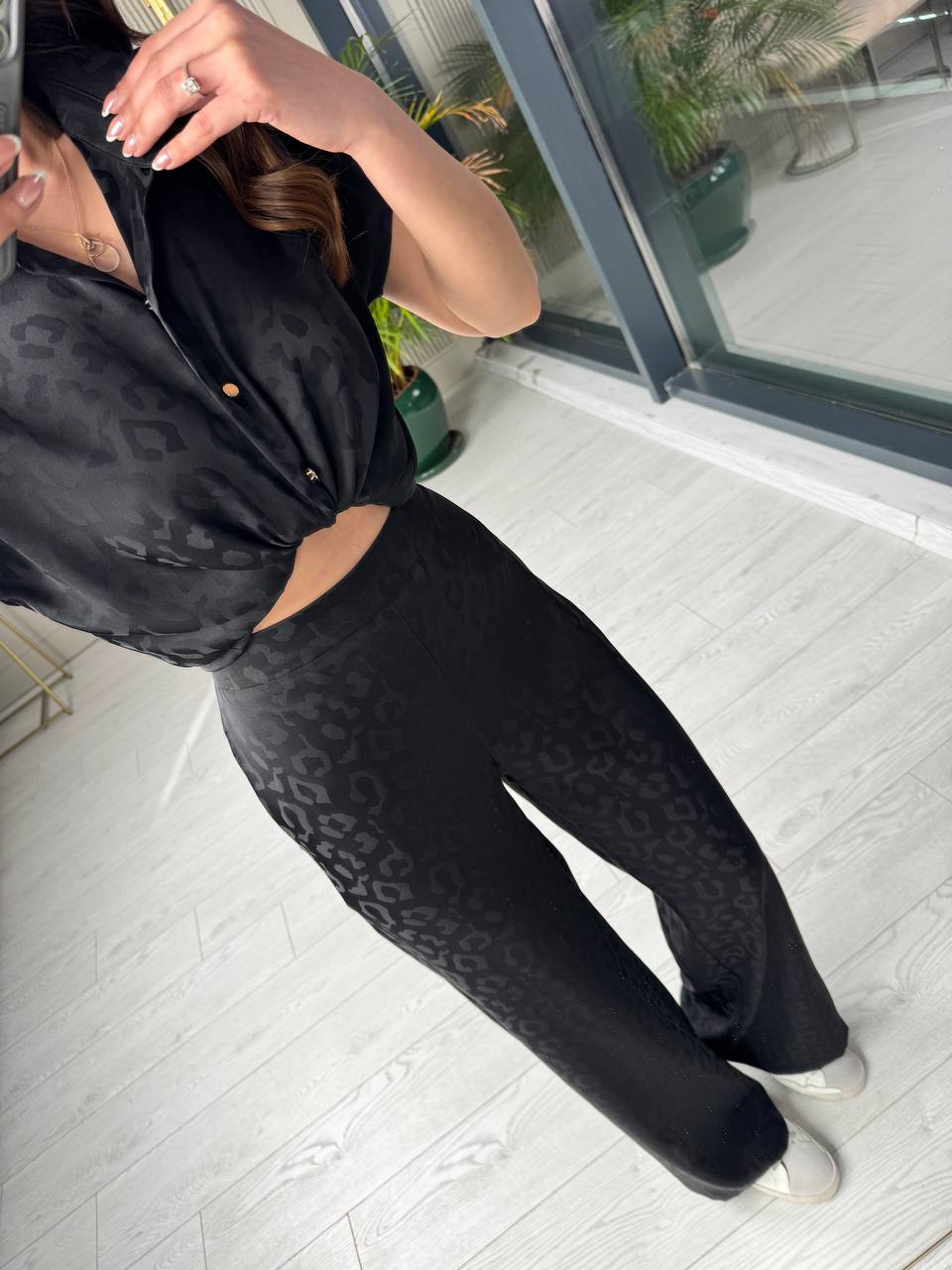 Siyah%20Jakarlı%20Premium%20Saten%20Takım