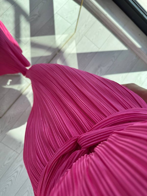 Pembe%20Bel%20Detay%20Astarlı%20Piliseli%20Kumaş%20Elbise