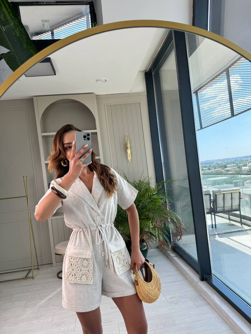 Natural%20Bej%20dantel%20Cep%20Detaylı%20Tok%20Dokulu%20Keten%20Şort%20Tulum