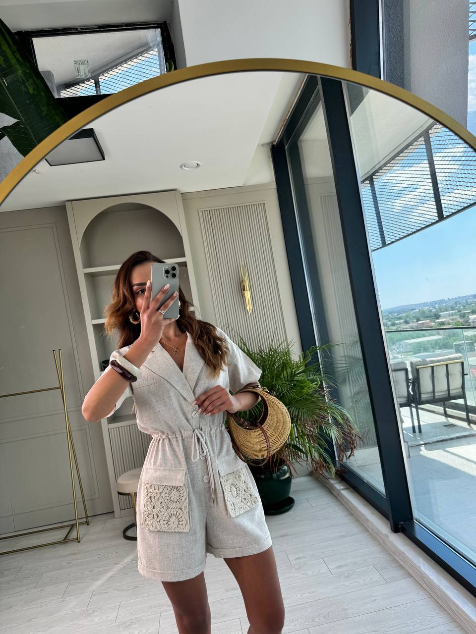 Natural%20Bej%20dantel%20Cep%20Detaylı%20Tok%20Dokulu%20Keten%20Şort%20Tulum